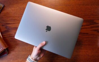 MacBook Pro 2026 Siap Berubah Total, Pakai Layar OLED dan Bodi Lebih Tipis