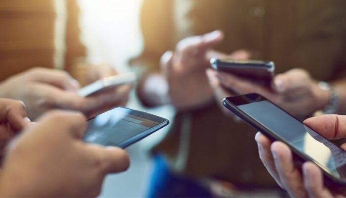 Perbedaan Smartphone dan Handphone: Jangan Disamakan, Ini Aspek Penting yang Perlu Dipahami