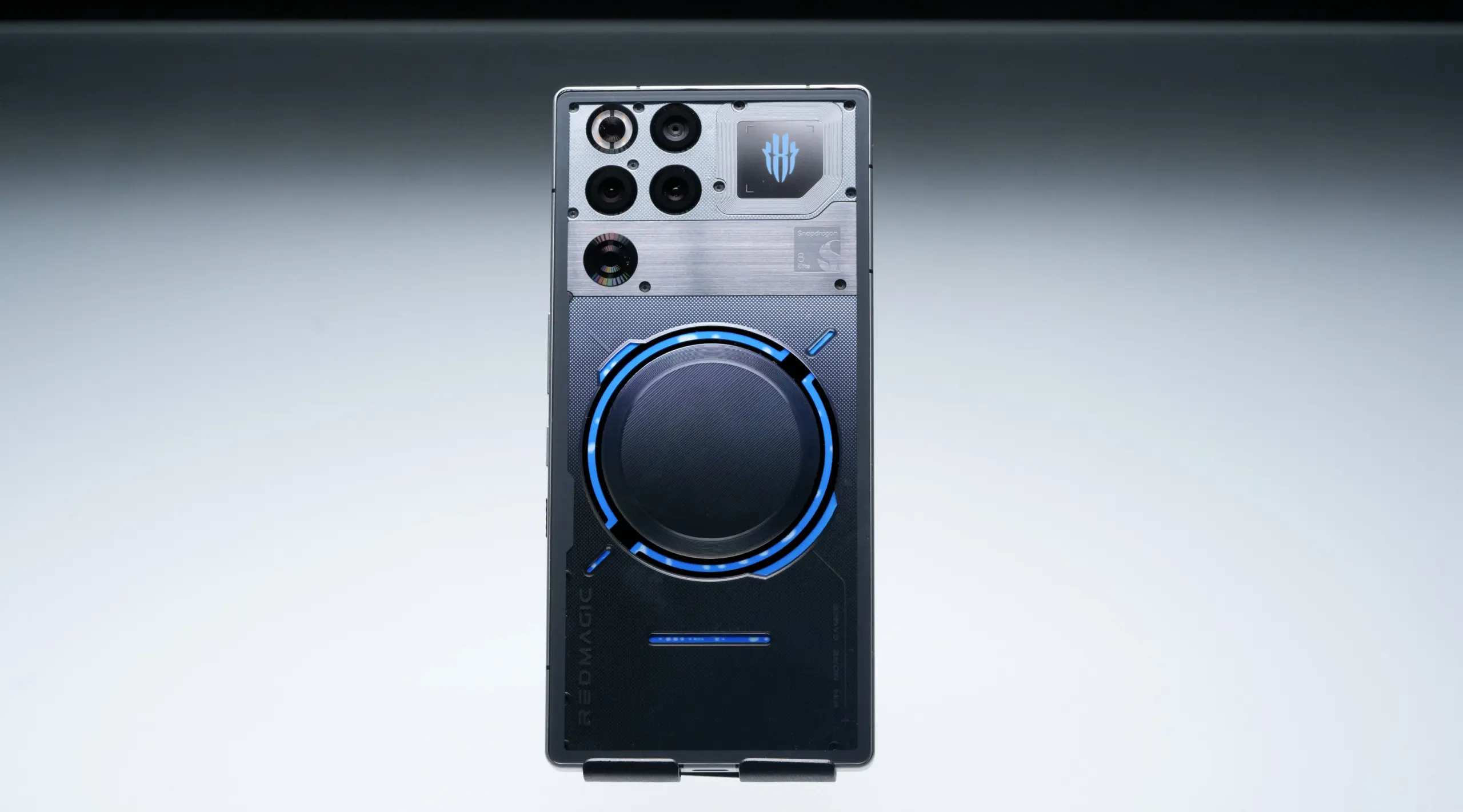 Teaser Red Magic 11 Air Terbaru Ungkap Desain Transparan dan Tiga Varian Warna