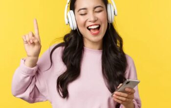 Aplikasi Karaoke Populer untuk Nyanyi di Rumah, dari Smule hingga Joox