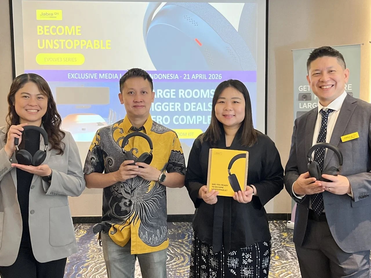 Jabra Bidik Tren Kerja Hibrida, Luncurkan Evolve3 Series dan PanaCast Room Kit di Indonesia