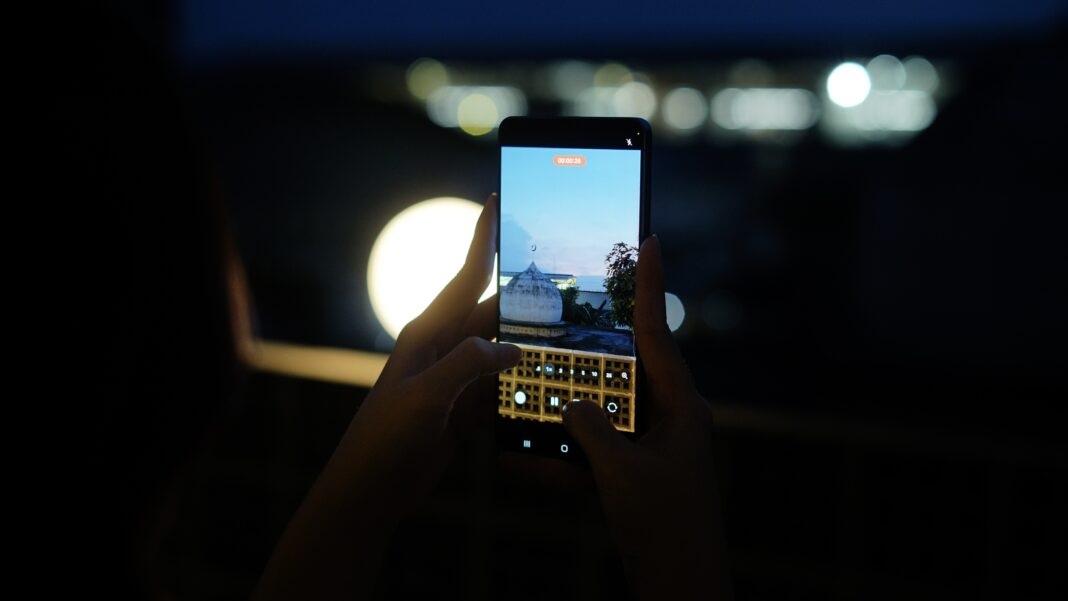 Samsung Galaxy S26 Ultra Andalkan Nightography, Rekam Video Konser Lebih Stabil dan Terang