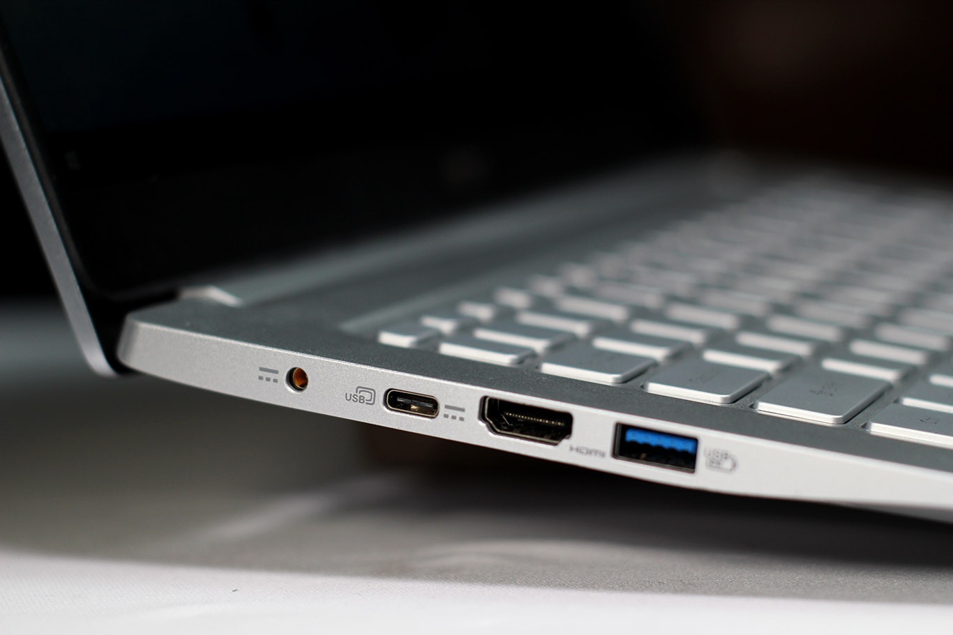 Uni Eropa Wajibkan Laptop di Bawah 100W Pakai USB-C Mulai 28 April 2026