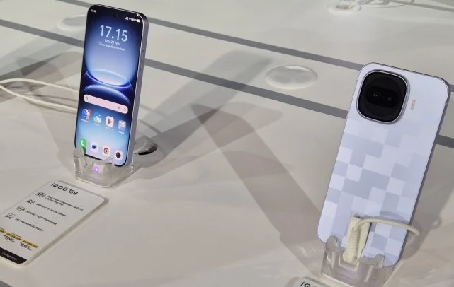 iQOO 15R vs POCO X8 Pro Max: Duel HP Kencang 3 Jutaan Skor AnTuTu, Mana Lebih Worth It?