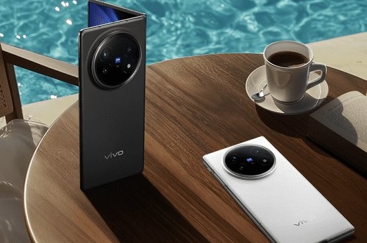 Motorola Razr Ultra 2026 vs Vivo X Fold 5: Duel HP Lipat Premium dengan Snapdragon 8 Elite Gen 2