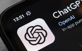 OpenAI Uji Fitur Kontak Darurat ChatGPT, AI Akan Lebih Proaktif Soal Keselamatan Pengguna OpenAI Uji Fitur Kontak Darurat ChatGPT, AI Akan Lebih Proaktif Soal Keselamatan Pengguna
