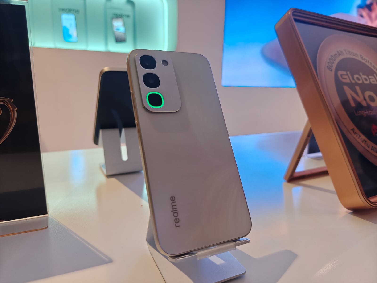 realme C100 Series Resmi Meluncur di Indonesia, Ini Perbedaan realme C100, C100x, dan C100i
