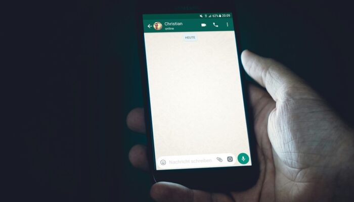 Cara Menyematkan Pesan di WhatsApp di Android dan iPhone