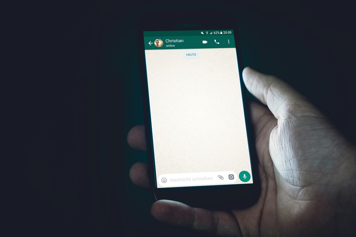 Cara Menyematkan Pesan di WhatsApp di Android dan iPhone