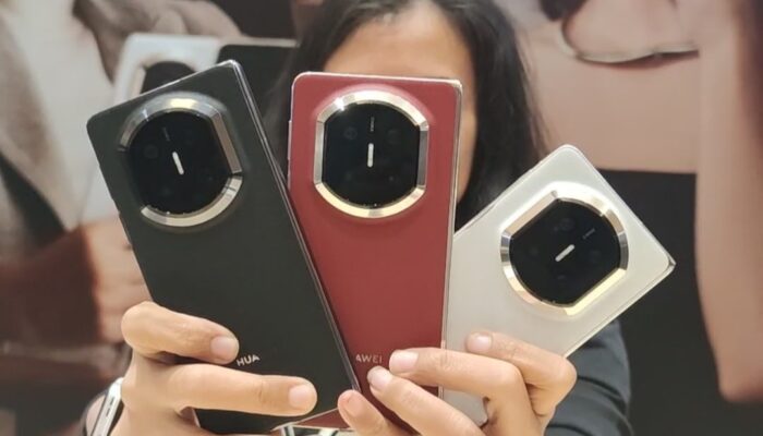 Huawei Mate XT 2 Bawa Layar Tri-Fold, Siap Tantang Flagship iPhone Terbaru
