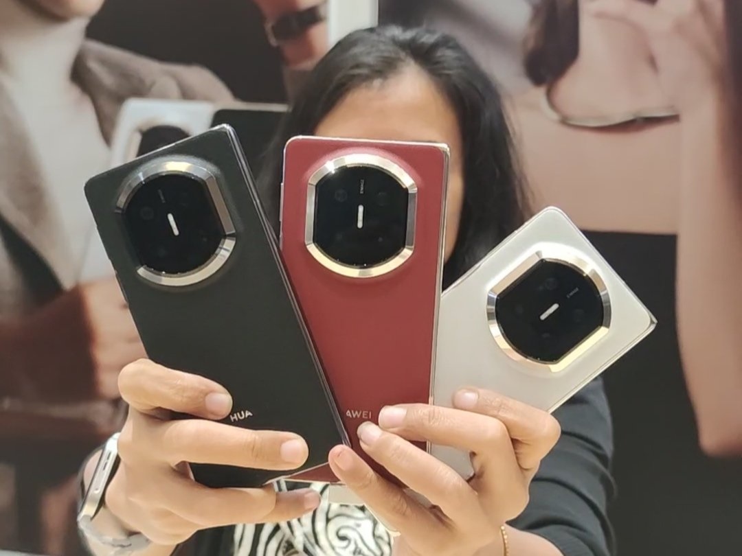 Huawei Mate XT 2 Bawa Layar Tri-Fold, Siap Tantang Flagship iPhone Terbaru
