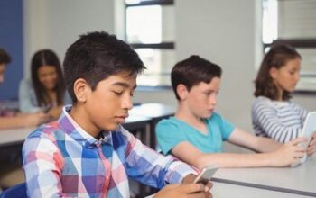 Komdigi Ungkap 22 Platform Risiko Tinggi Anak, X dan YouTube Termasuk Komdigi Ungkap 22 Platform Risiko Tinggi Anak, X dan YouTube Termasuk