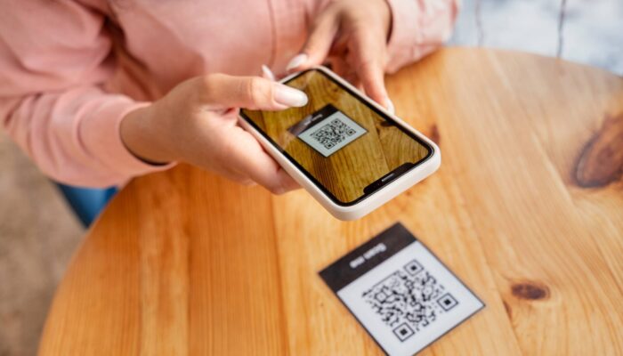 Persaingan Dompet Digital Memanas, QRIS Ubah Strategi DANA, GoPay, OVO, dan ShopeePay