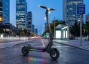 Predator ES Thunder Pro Resmi Meluncur, e-Scooter Acer Ini Bertenaga 1.600 Watt